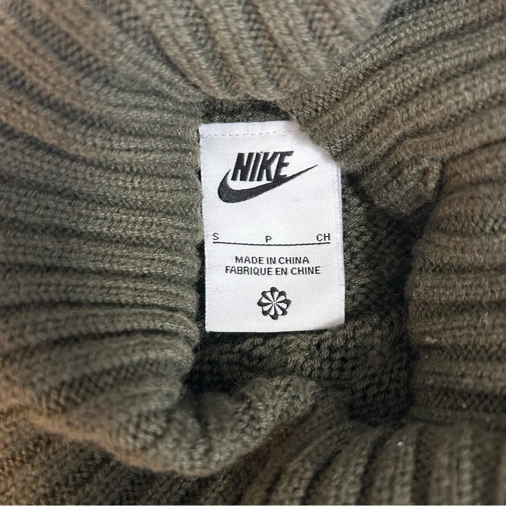 Nike Men's Swoosh Cable Knit Turtleneck Sweater Army Green sz S Athleisure - Picture 6 of 10